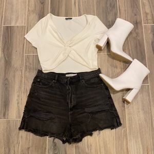 NEVER WORN Garage short vintage denim shorts